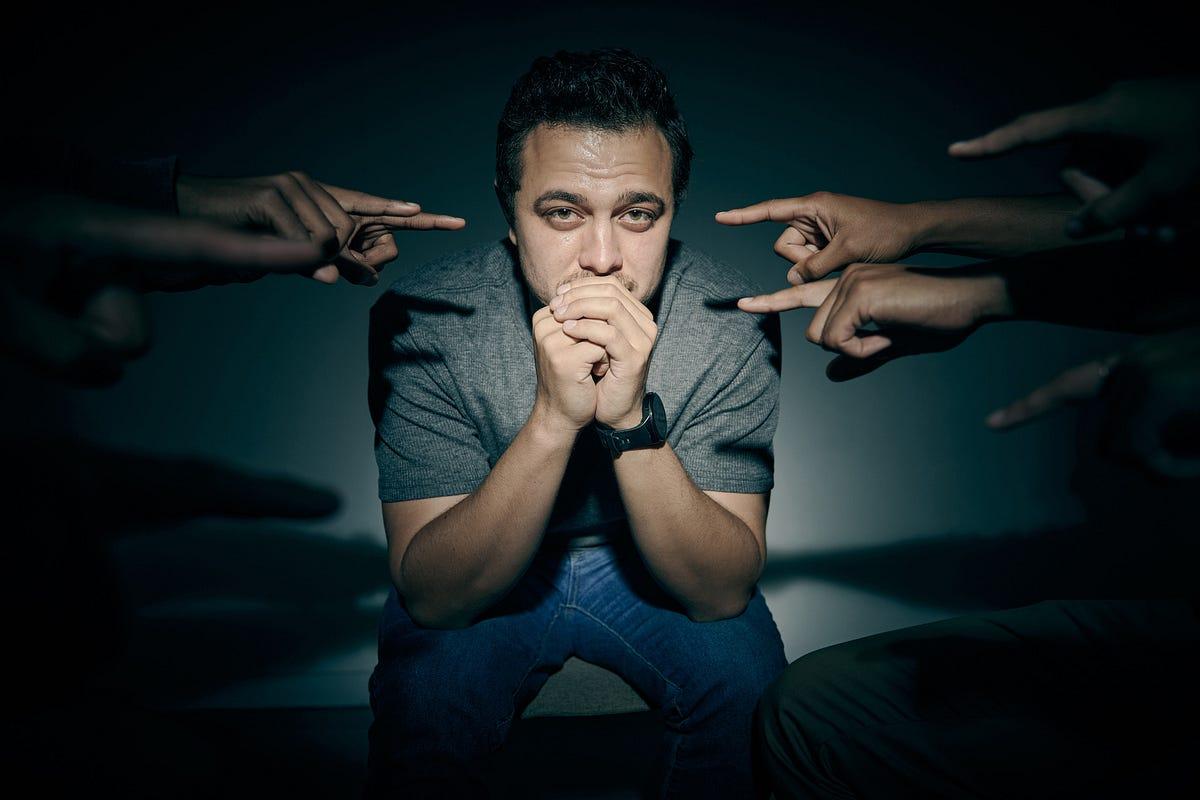 Image d'un homme qui a besoin d'une Thérapie pour la confiance en soi